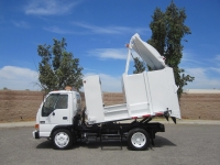 2004 GMC W5500 with New Way 6yd Satellite Side Loader Refuse Truck