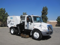 2009 Tymco 600 BAH Regenerative Air Street Sweeper on International 4200 DuraStar