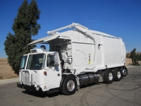 2007 Autocar Xpeditor LNG with New Way Mammoth 40 Yard Front Loader Refuse Truck