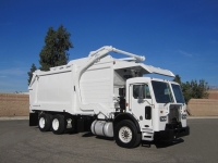 2011 Peterbilt 320 with Heil Half/Pack 40 Yard Front Loader Refuse Truck