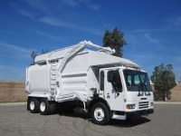 2007 Freightliner Condor with Amrep Hardox 40yd CNG Front Loader Refuse Truck