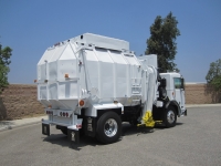 2009 Peterbilt 320 CNG with Amrep 18yd Automated Side Loader Refuse Truck