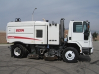 2006 Elgin Crosswind Regenerative Air Street Sweeper