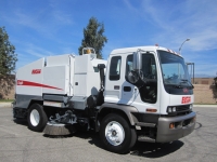 2007 Elgin Eagle Dual Engine Mechanical Street Sweeper