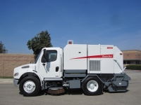 2006 Elgin Broom Bear Street Sweeper