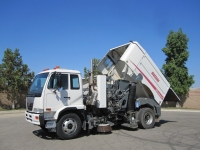 2008 Elgin Whirlwind Street Sweeper on UD3300 Chassis