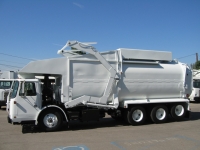 2002 Volvo CNG with Amrep 40yd Front Loader Refuse Truck