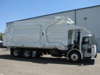 2002 Volvo CNG with Heil 40yd Front Loader Refuse Truck