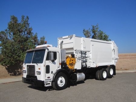 2011 Peterbilt 320 with Curbtender 27yd Automated Side Loader Refuse Truck