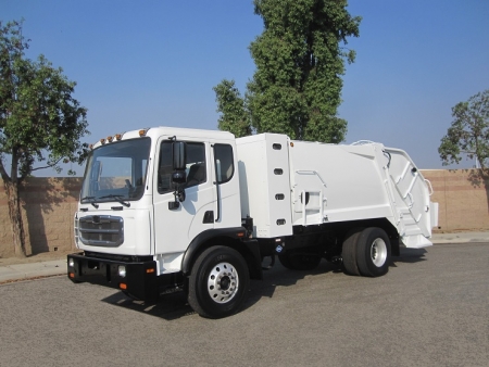 2014 Autocar Xpert CNG with New Way Viper 13 Yard Rear Loader Refuse Truck