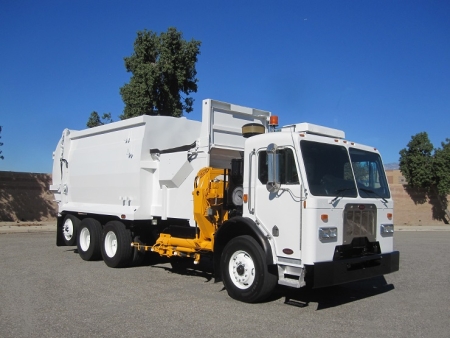 2012 Peterbilt 320 with Curbtender 31yd Automated Side Loader Refuse Truck