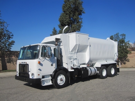 2011 Autocar ACX with Amrep 36yd Automated Side Loader Refuse Truck