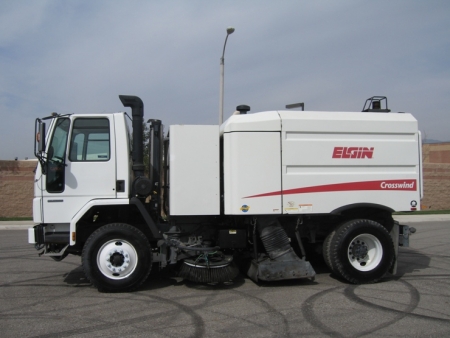 2006 Elgin Crosswind Regenerative Air Street Sweeper