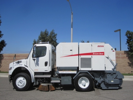 2008 Elgin Broom Bear Mechanical Street Sweeper