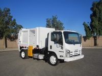 2014 Isuzu NQR with Heil Retriever Satellite 6yd Side Loader Refuse Truck