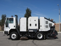 2007 Schwarze M6000 Propane Powered Street Sweeper