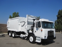 2009 Autocar Xpeditor with Wayne Curbtender 27yd Automated Side Loader Refuse Truck