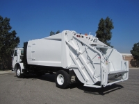 2004 Autocar Xpeditor CNG with Loadmaster 20 Yard Rear Loader Refuse Truck