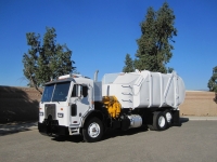 2011 Peterbilt 320 with Heil Rapid Rail 26yd Automated Side Loader Refuse Truck