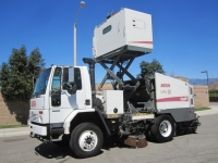 2005 Elgin Eagle Propane (LPG) Alternative Fuel Mechanical Broom Street Sweeper