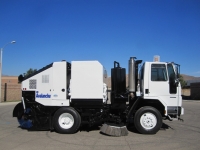 2006 Schwarze M6000 TECO Twin Engine Street Sweeper