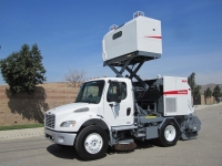 2006 Elgin Broom Bear Street Sweeper