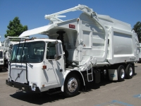 2002 Volvo CNG with Heil 40yd Front Loader Refuse Truck