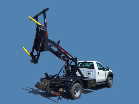 2015 Ford F550 with Stellar CCR Container Delivery Unit (CDU) Truck