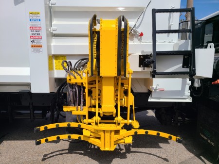 2020 Peterbilt 520 CNG with New Way Sidewinder 31yd Automated Side Loader Refuse Truck