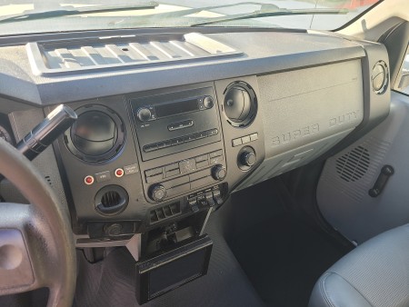 2013 Ford F550 with New Way Diamondback 6 Yard Rear Loader