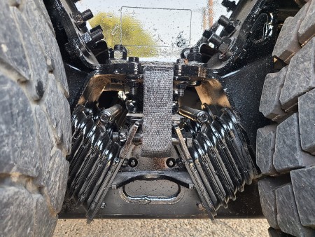 2019 Peterbilt 520 with McNeilus Atlantic 40yd Front Loader Refuse Truck