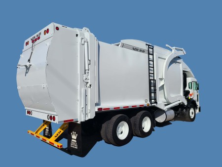 2018 Peterbilt 520 with New Way Mammoth 40yd CNG Front Loader Refuse Truck