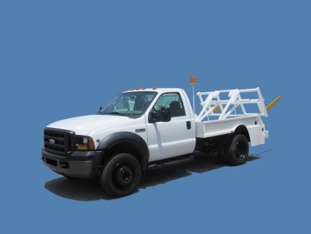 2007 Ford F450 with Gaskin Container Delivery Unit (CDU) Refuse Truck