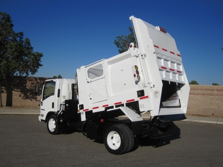 2014 Isuzu NQR with Heil Retriever Satellite 6yd Side Loader Refuse Truck