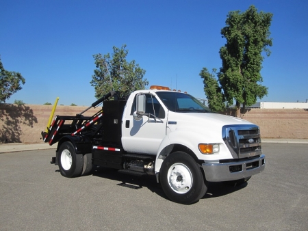 2008 Ford F650 with Galbreath Container Delivery Unit (CDU) Truck