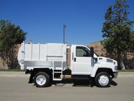 2005 GMC TopKick C4500 with Wayne Pup 6 Yard Side Loader Refuse Truck