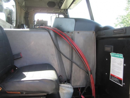 2002 Peterbilt 320 Roll Off Truck with Amrep Roll Off Hoist