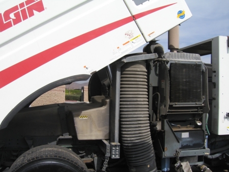 2006 Elgin Crosswind Regenerative Air Street Sweeper