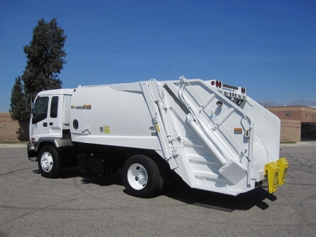 2008 Chevrolet T7500 with New Way Viper 13 Yard Rear Loader Refuse Truck
