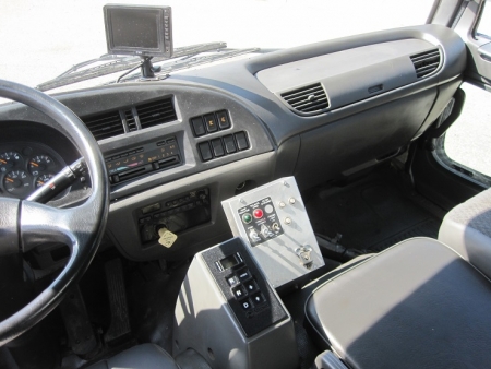 2007 Chevy-GMC T8500 with Heil PT 1000 20 Yard Rear Load Refuse Truck