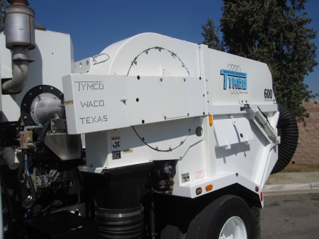 2009 Tymco 600 BAH Regenerative Air Street Sweeper on International 4200 DuraStar