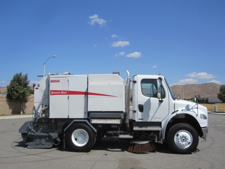 2008 Elgin Broom Bear Mechanical Street Sweeper