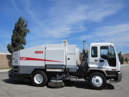 2007 Elgin Eagle Dual Engine Mechanical Street Sweeper