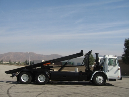 2003 Autocar CNG Powered Truck with Amrep Roll Off Hoist