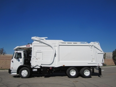 2008 Autocar Xpeditor with Heil 40 Yard Front Load Refuse Truck