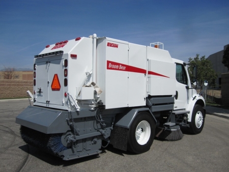 2006 Elgin Broom Bear Street Sweeper